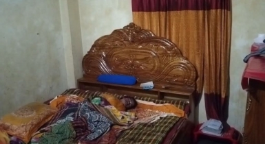 পলাশবাড়ীতে অবসর প্রাপ্ত সেনা সদস্যের বাসা থেকে গৃহবধুর গলাকাটা লাশ উদ্ধার